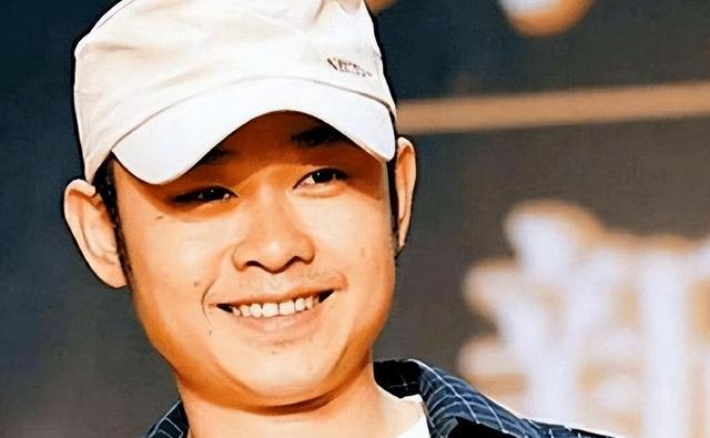 刀郎演唱会凄惨，一副铁嗓告诉国人：弱到没有背景强到没有对手（刀郎演唱会唱哭万人）-第20张图片-九妖电影