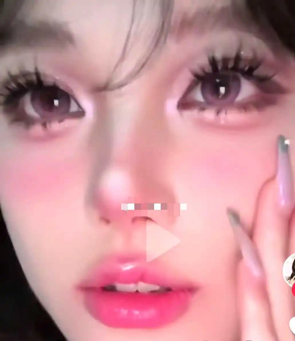 泰国女高中生模仿中国网红妆容后，很难评


