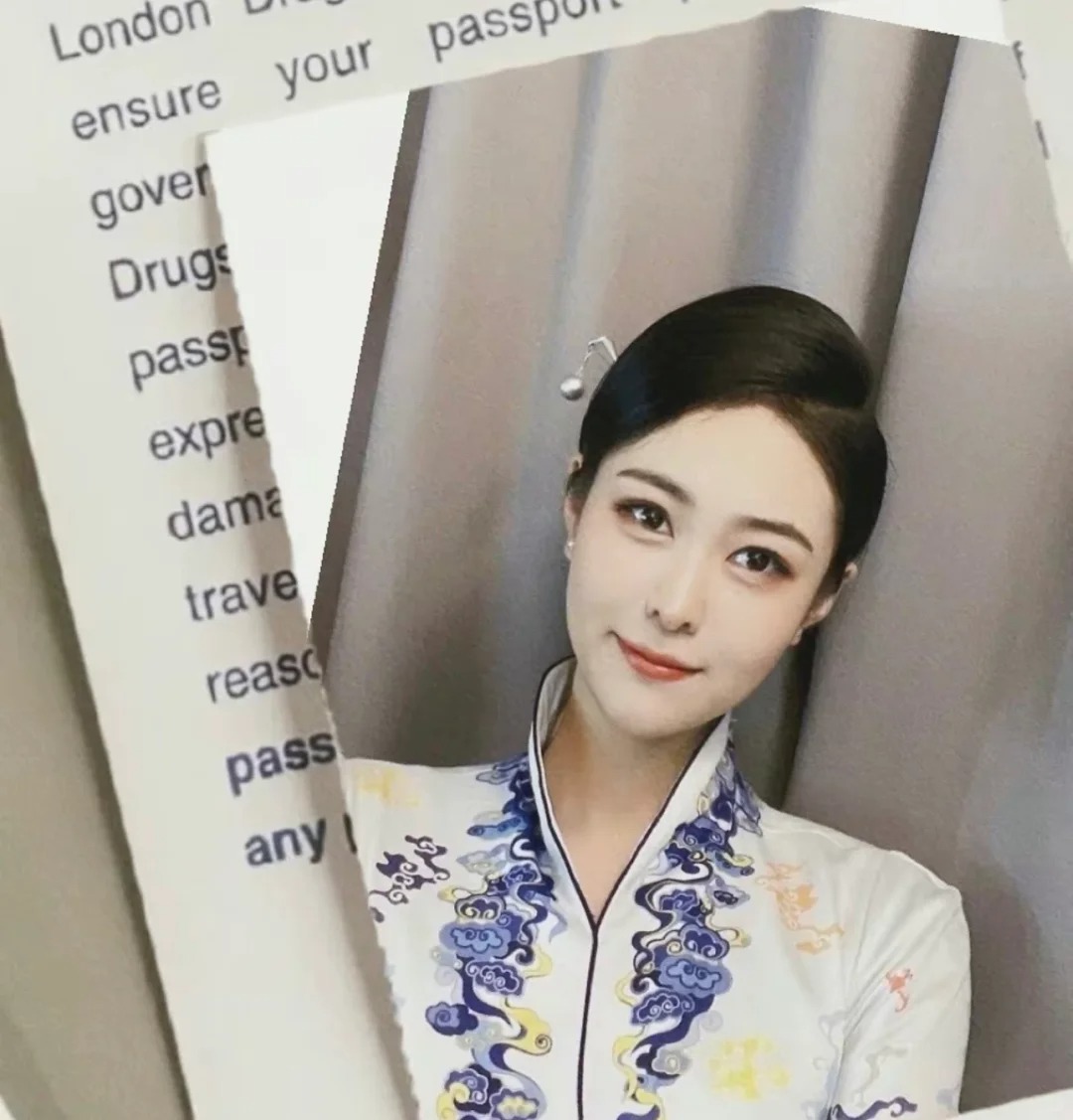 00后空姐都开什么车呀 ～