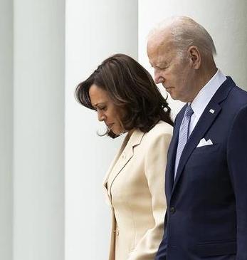 波音这回可是直接亮出了底牌，那叫一个干脆利落！

首先啊，8月10号，波音那飞船