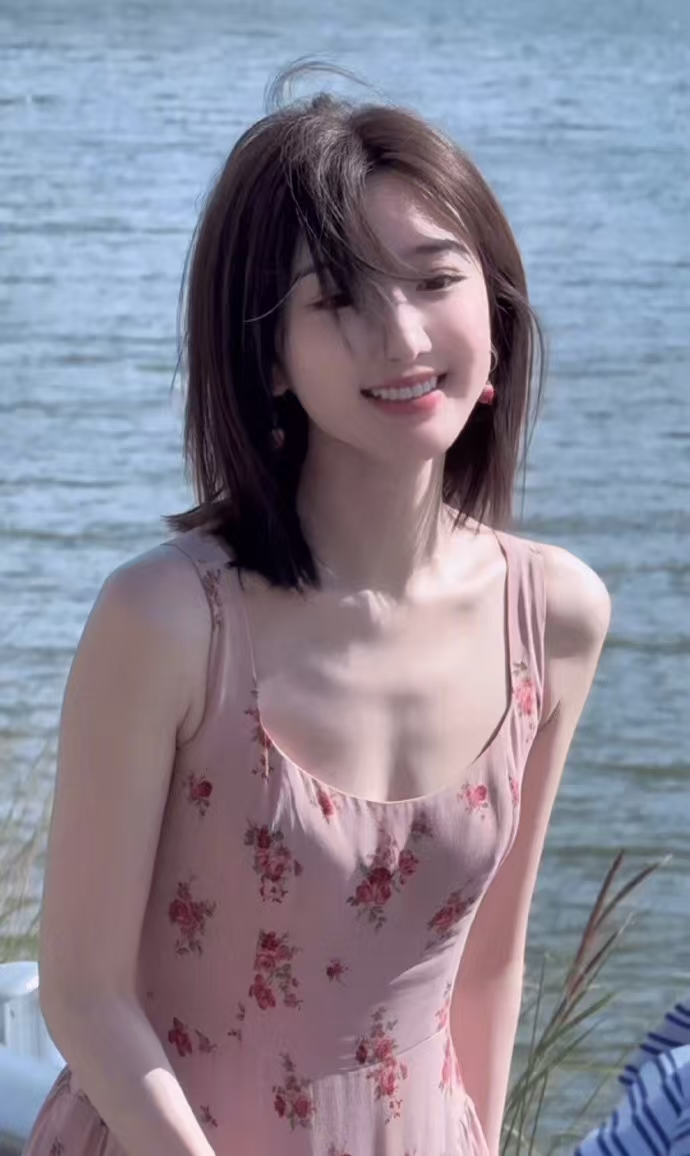 毛晓彤之所以没能成为大热明星，原来是她实在太甜了！