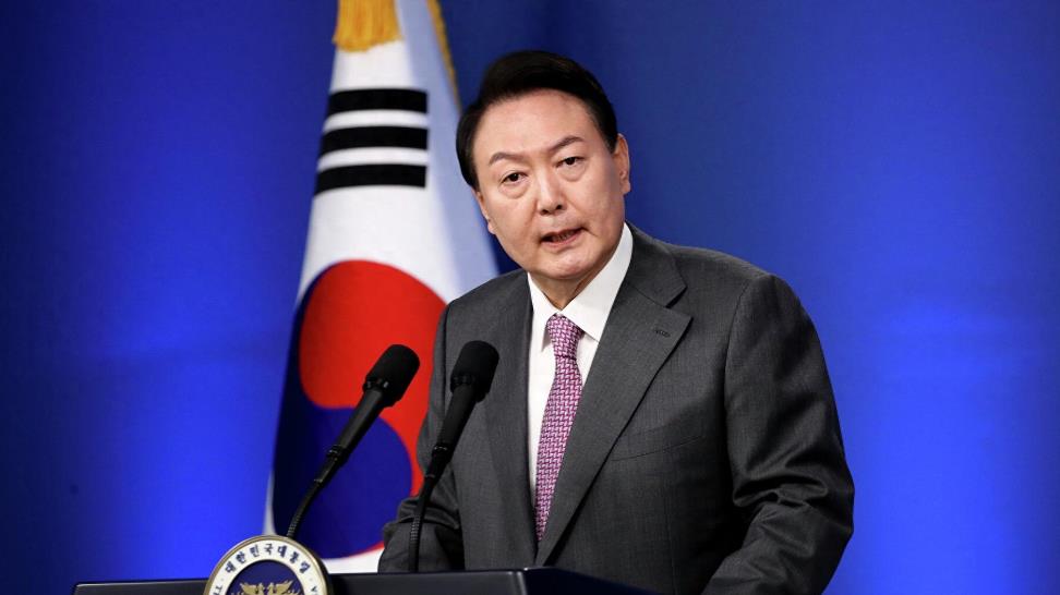 尹锡悦兵行险着，最终身败名裂，该如何看待他发动的这场政治行动？作为总统的尹锡悦，