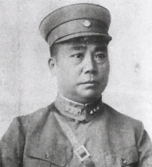 1948年春，蒋介石让邓锡侯从四川向胡宗南提供12万壮丁和10万石军粮，邓锡侯说