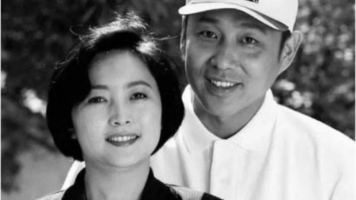 陈道明与妻子杜宪共同亮相，杜宪不粉饰的老去真有气场，果然是陈道明一生挚爱
