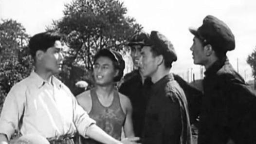 杨启天：因《董存瑞》走红，曾和田华搭档演情侣，86岁客死异乡