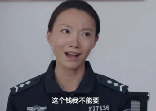 《我是刑警》：要不是杨小洁拒收5万元奖励，秦川永远不知，“清江两案”凶手落网却拒绝配合的真实原因