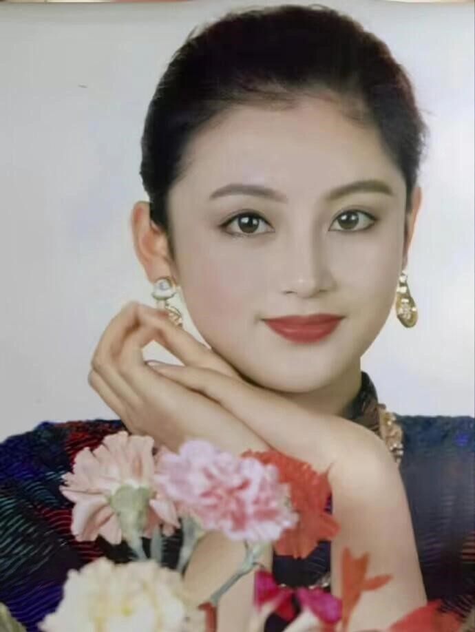 陈红：亚洲璀璨明珠，巅峰美貌