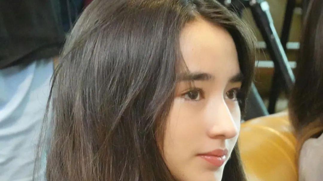 王家卫监制女主角21岁李宛妲美到窒息，下一个巨星预定