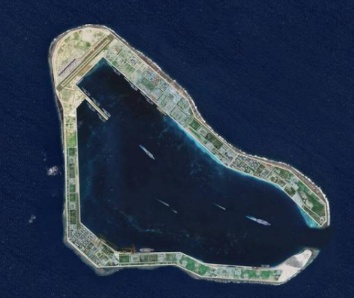 不要再说给黄岩岛填岛了，这是不现实的，我们只能守，黄岩岛周围，出了泻湖范围，水深
