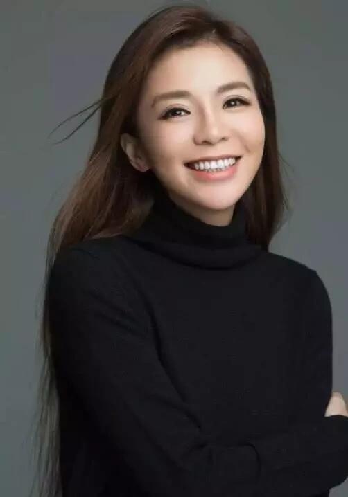 央视一姐朱迅的落寞消失是主持界的遗憾