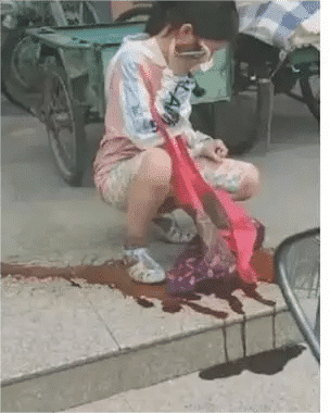 这种情况先打还是先骂?