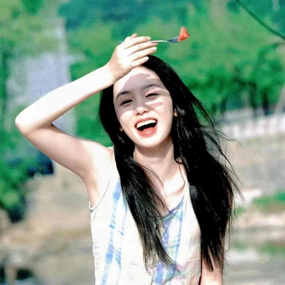 内娱女明星周也