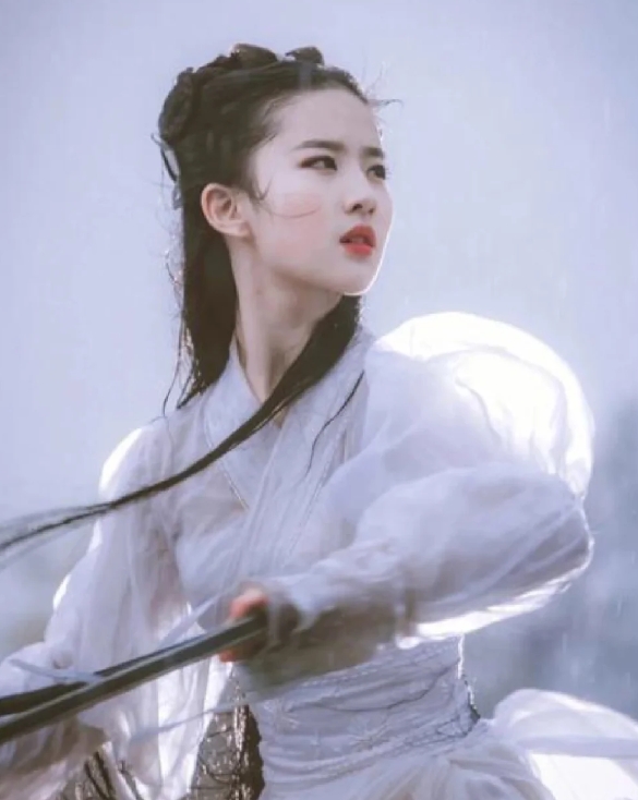 刘亦菲成为人生赢家