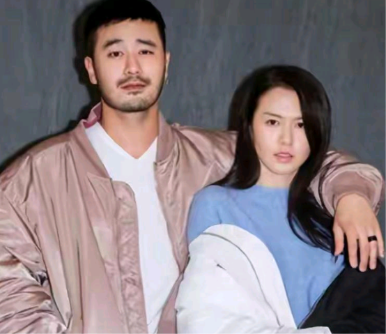 才知道谭维维的老公这么帅，并且人家求婚还在海拔5500米以上啊，说不羡慕那是假的