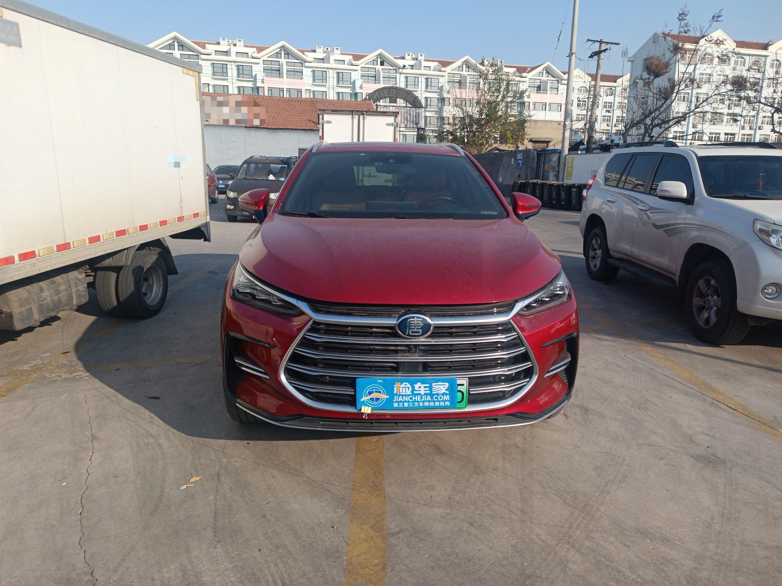 ~才开四年就换了驱动电机，发动机渗油，将近30万的比亚迪唐，就这品控？
确实不应