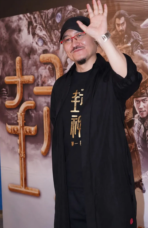 《封神》第二部，乌尔善还值得期待吗？

1、主演青年演员快塌完了，男一靠大姐翻身