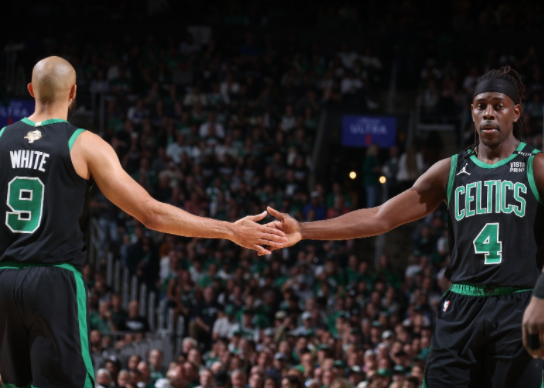 
皮尔斯：最佳防守后场是隆多托尼·阿伦
6月23日，NBA名宿皮尔斯在一档节目中