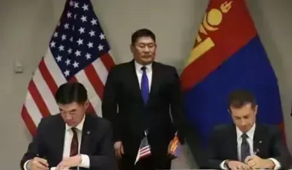 又一个作死的国家，以为抱上美国的大腿，就能成仙了？8月2日，蒙‮国古‬总统‬宣布