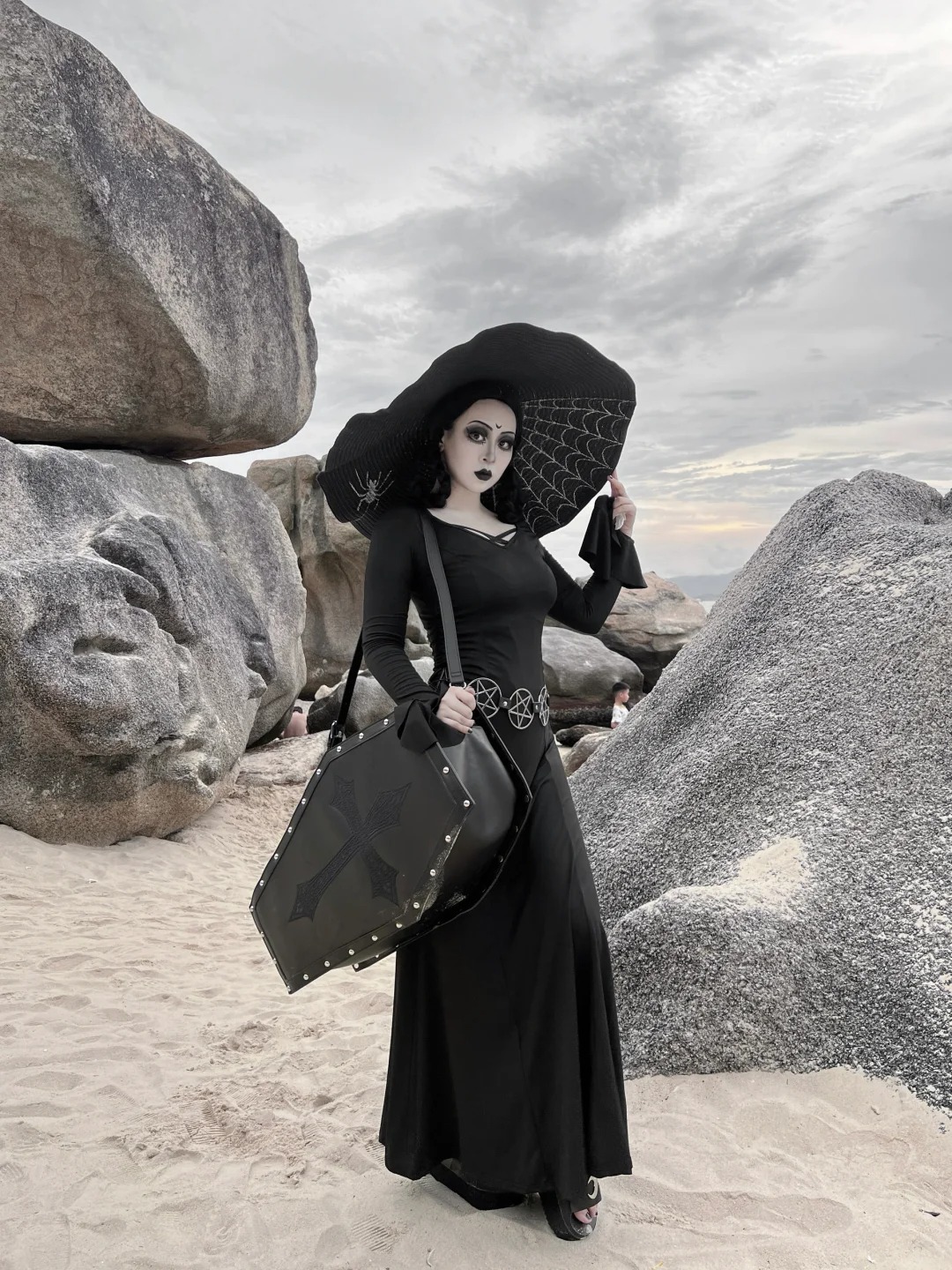 女巫们 出海季节到了
该到海边吸取点能量了