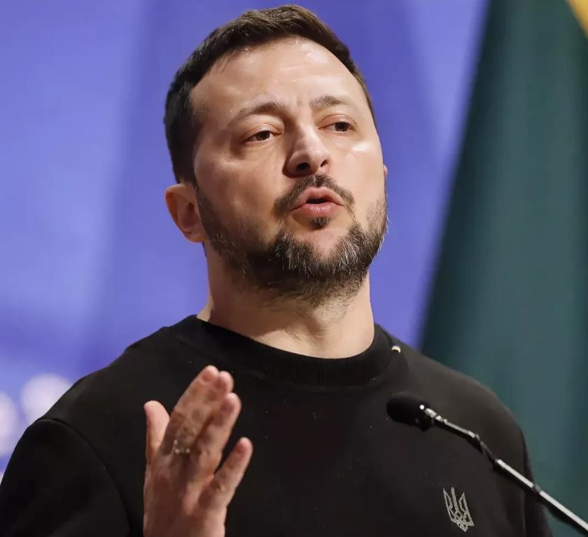 太离谱了！乌克兰总统泽连斯基仍然拒绝举行大选，泽连斯基在乌克兰最高拉达上讲话称，