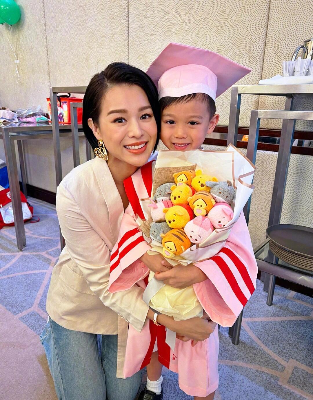 胡杏儿成熟优雅的女人