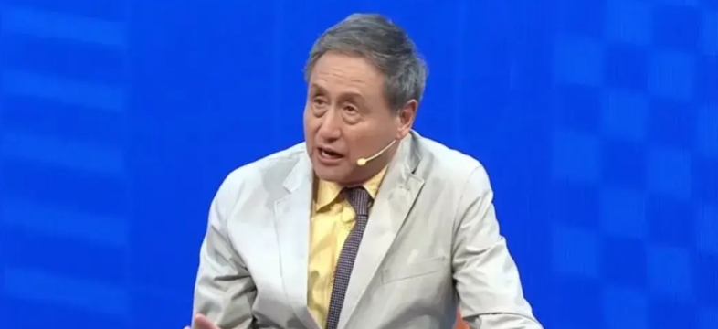 太敢说！中超保级大战深圳新鹏城0:0梅州客家，赛后名嘴张璐真是“语出惊人”

1