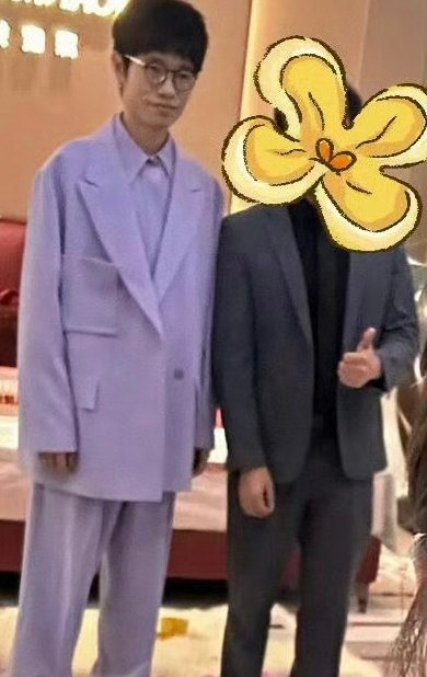 李行亮都有线下活动了？