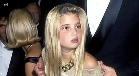 谁说”公主”都活在童话里？这位”美国公主”可把人看傻了！

前几天跟闺蜜聊八卦，