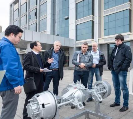 俄罗斯搞了半天，才发现欧美产品的中方秘密，顿时气的直拍大腿！

俄罗斯现在很多企