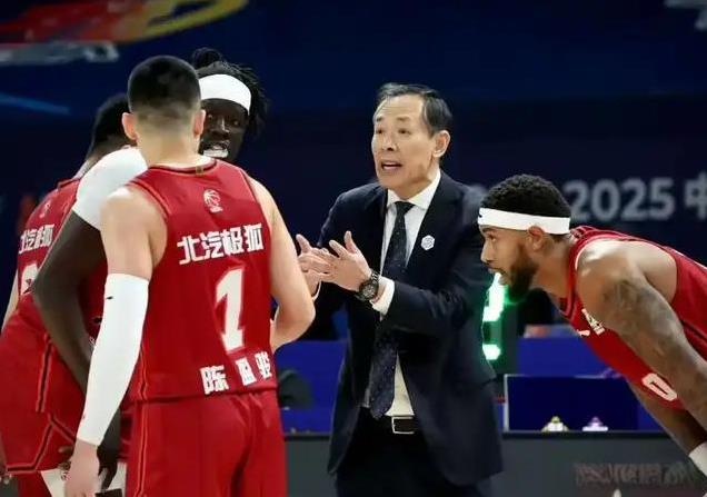 北京首钢VS山东男篮！第四外援正式亮相，周琦缺席，CCTV5直播
北京首钢就给球
