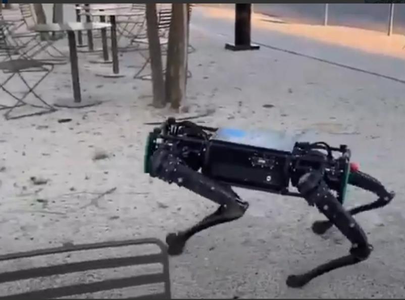 可连接10000个军用机器人！我国已开发出军用移动5G基站
 
未来战场将呈现出