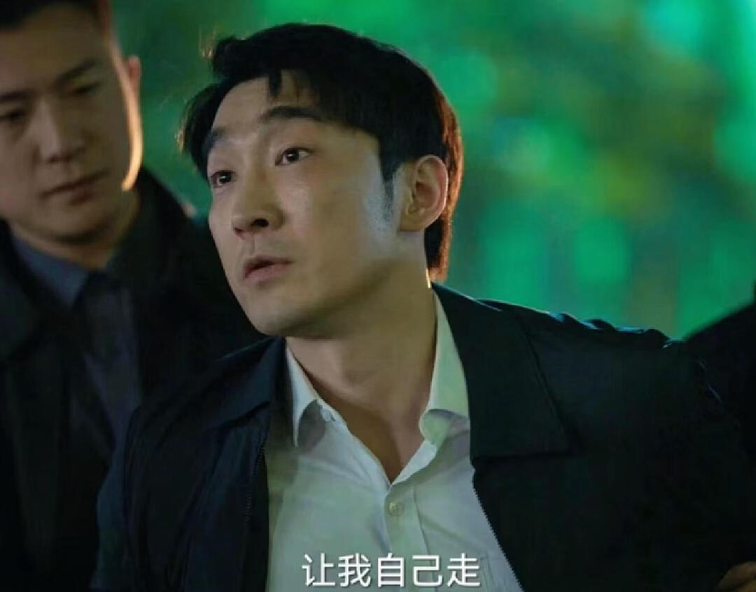 《狂飙》:王秘书永远不知，他跟了赵立冬20年，赵立冬为什么把他当傻子?