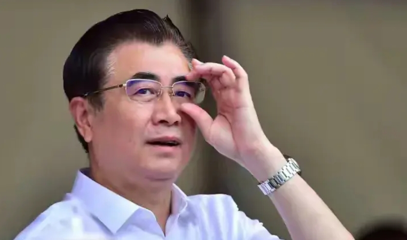 足协主席宋凯确实是个做实事的人，他在西安足球研讨会提出几个接地气的观点：
1、未