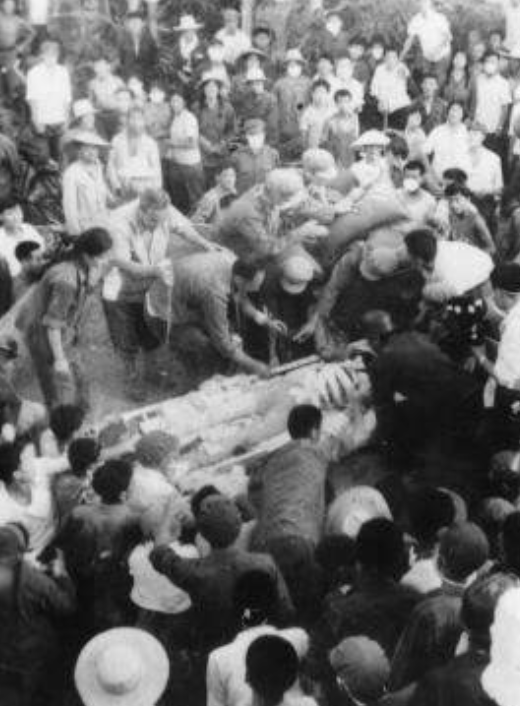 1976年唐山大地震前，地震专家预测，河北在7月22日至8月5日可能会发生地震，