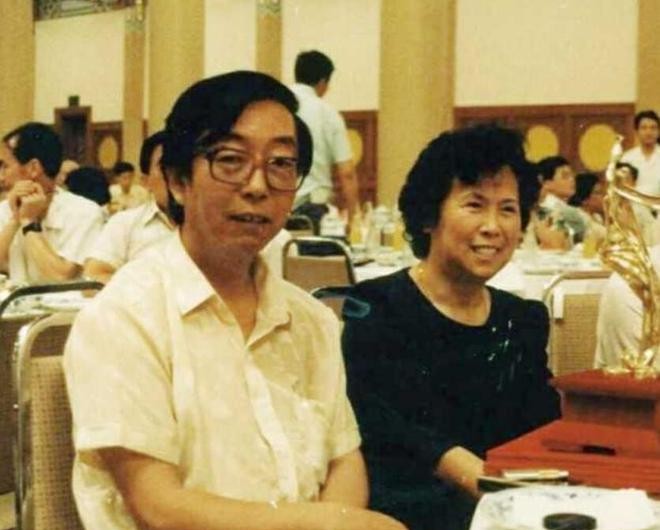 作曲人获奖没名分 要奖杯才得到

                       