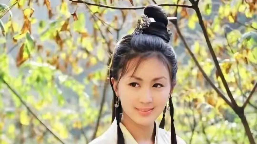 唐宁退圈后大变样：从星光女神到单亲辣妈，她的选择让人意想不到