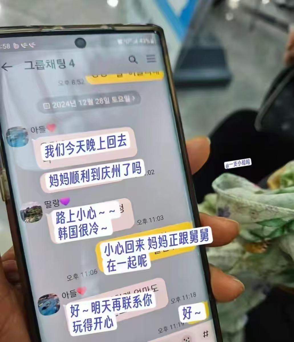 真的是太揪心了,这女孩当时得多无助、多绝望啊