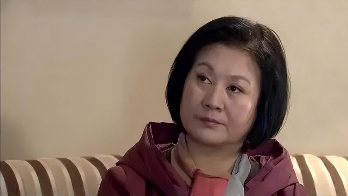演员黄晓娟：家人相继病逝，如今儿子李赫成为她一生的骄傲