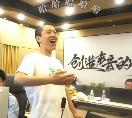 饺子的表演天赋，随着幕后视频的公平，让全国观众都大开眼界。

不出意外，在制作哪