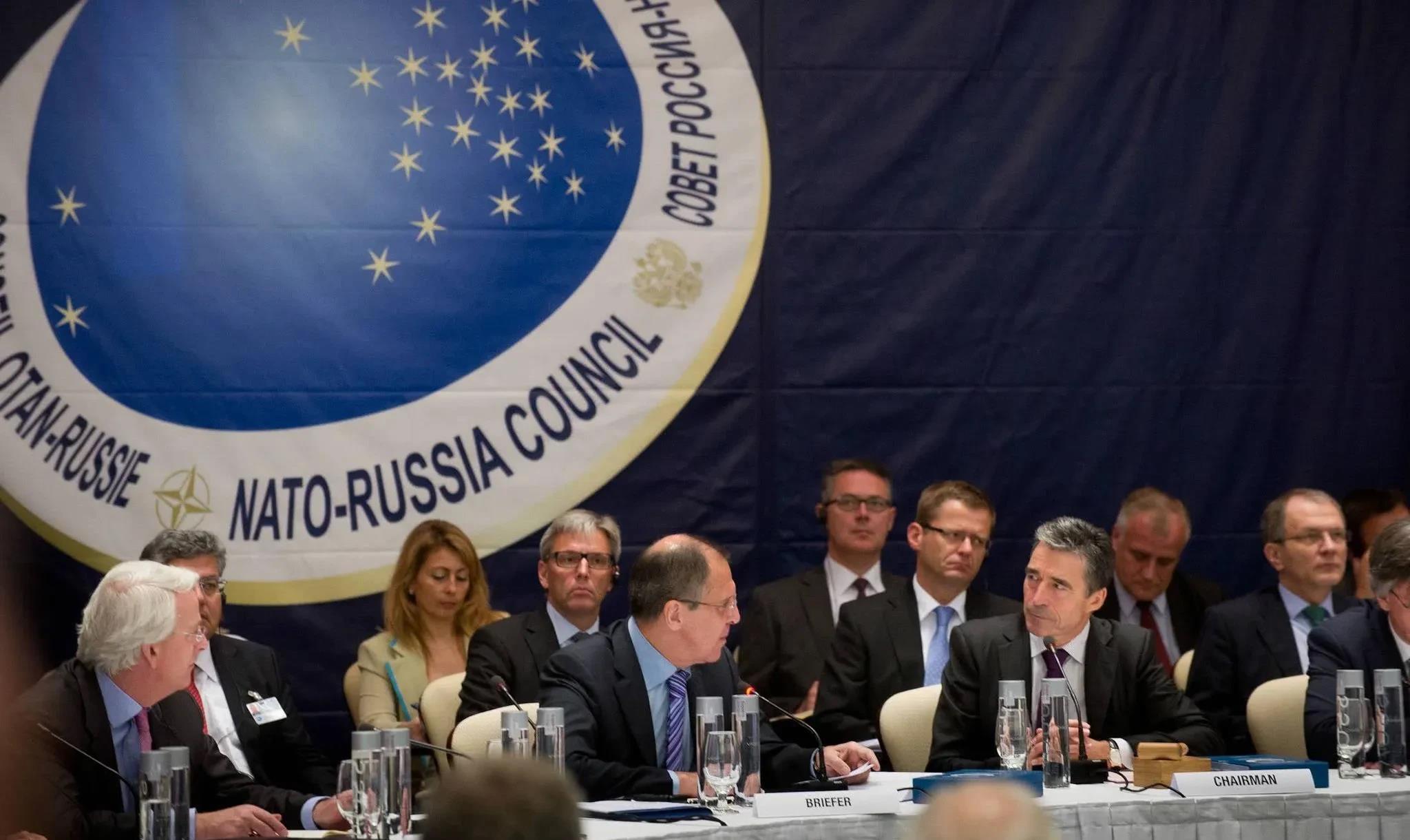 芬兰慌了！俄军瞄准芬兰果断出手！仅仅不到一天时间，俄罗斯对芬兰进行了迅速而强硬的