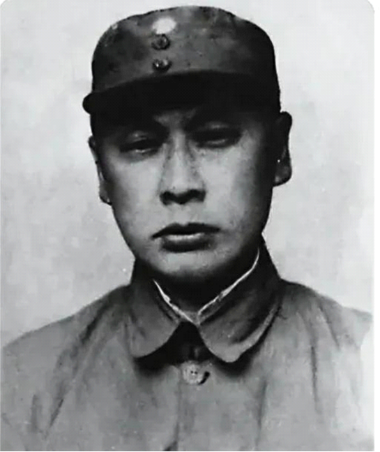 1937年4月，项英、陈毅在梅岭斋坑召开兵运工作会议，当时参加会议的陈宏（又名陈