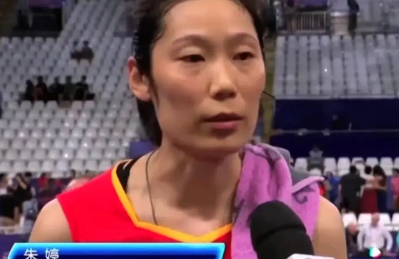 女排世俱杯决赛，科内利亚诺3：0天津女排获得冠军，朱婷三句话实话实说:
 
1、