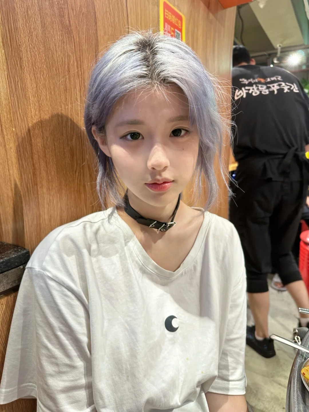 真的很怀念我的浅发色
感觉很高级像idol 还有一种冷情感 去年高考完就下定决心