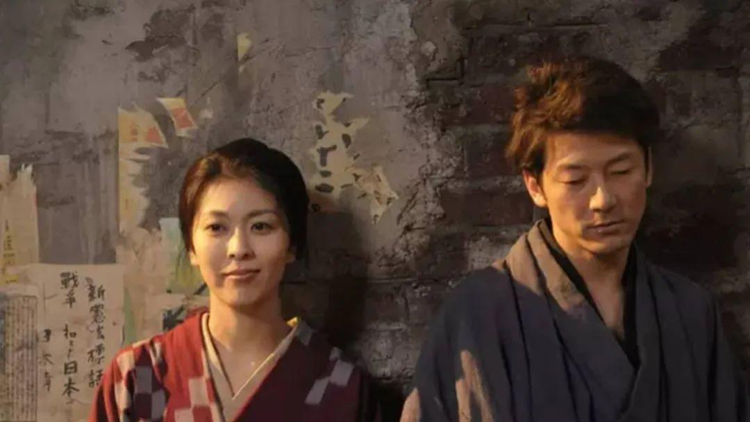 《〈维荣之妻〉：揭示战后日本社会的真实写照》