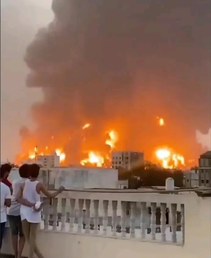 最新消息！以色列空军对也门胡塞武装控制区发动了大规模空袭，12架F-35A战斗机