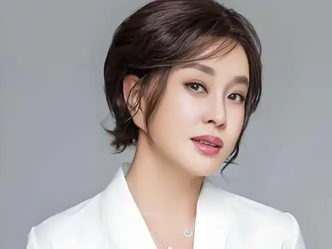 刘晓庆：演艺界的传奇女王与坎坷人生