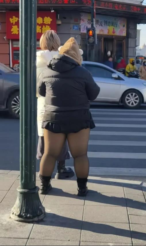 这应该是今年最流行的穿搭了