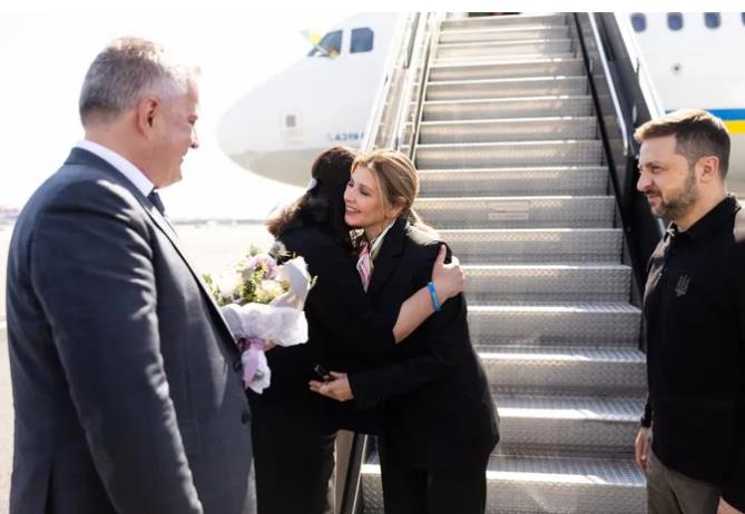 乌克兰总统泽连斯基今天（9月23日）发文说：“我们已经抵达美国。主要目标是加强乌