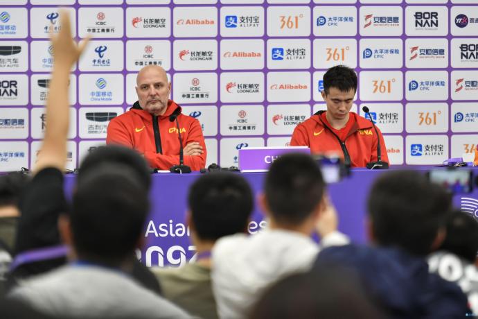 中国男篮3分惜败给日本；

近88年首负日本；

继男足之后，男篮也开始坠落了！