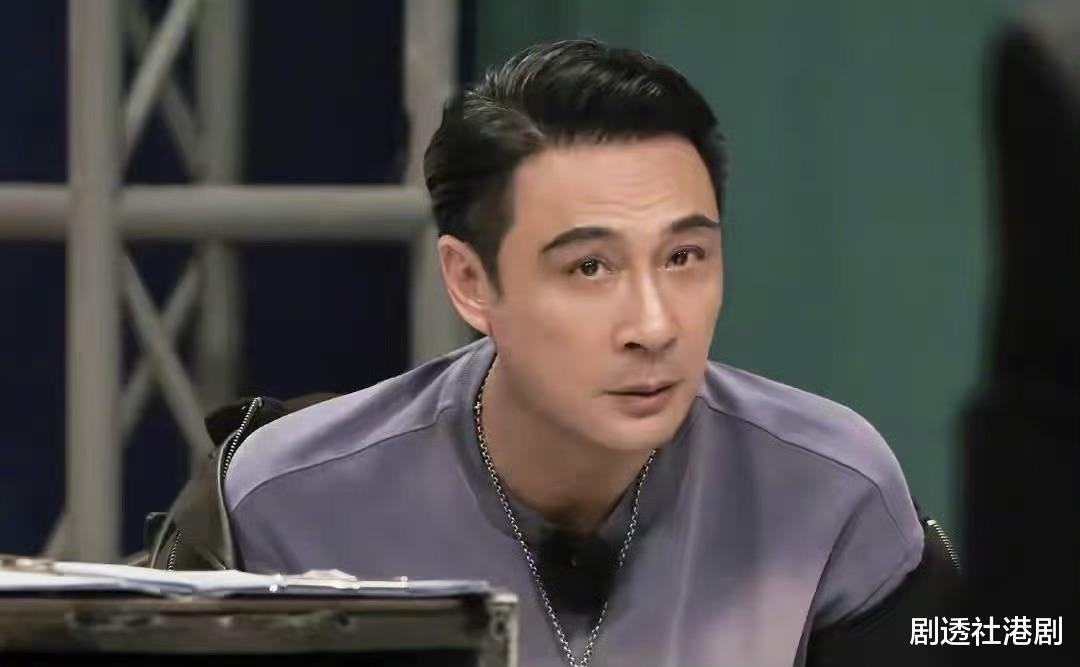 港星吴镇宇儿子费曼近况曝光！16岁被指像极了中年人，自带油腻感（吴镇宇吴费曼）-第2张图片-九妖电影